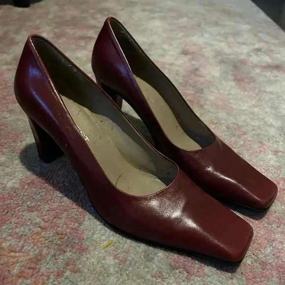 Nine West Burgundy Red Block Heel Pumps | Square Toe | Size 7.5 | Work/Event - Picture 1 of 5